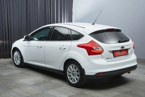 Хетчбэк Ford Focus 2013 года, 799000 рублей, Красноярск