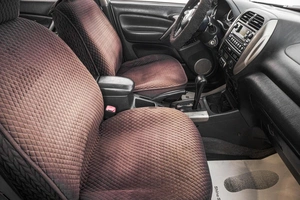 Внедорожник Toyota RAV4 2003 года, 829000 рублей, Барнаул