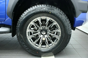 Пикап Toyota Hilux 2017 года, 3700000 рублей, Красноярск