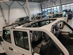 Внедорожник Jeep Wrangler 2023 года, 7790000 рублей, Павловская Слобода