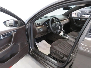 Седан Volkswagen Passat 2014 года, 1380000 рублей, Калуга