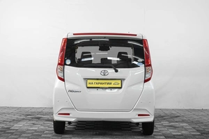 Минивэн Toyota Roomy 2020 года, 1149000 рублей, Кемерово