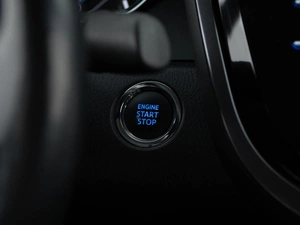 Седан Toyota Camry 2021 года, 3099055 рублей, Москва