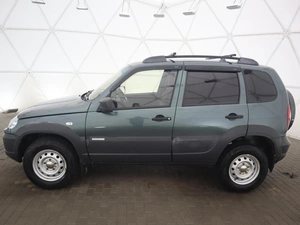 Внедорожник Chevrolet Niva 2014 года, 670000 рублей, Орёл