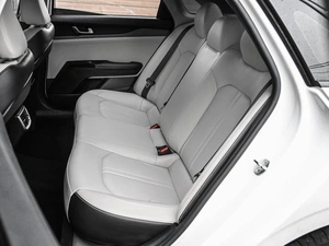 Седан Kia K5 2022 года, 3384000 рублей, Кирилловка