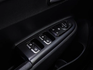 Хетчбэк Kia Rio X-Line 2019 года, 1739000 рублей, Краснодар