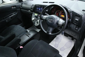 Минивэн Toyota Wish 2006 года, 958000 рублей, Солонцы