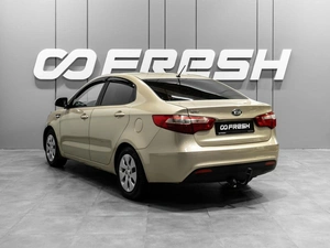 Седан Kia Rio 2013 года, 595000 рублей, Тюмень