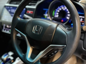 Хетчбэк Honda Fit 2014 года, 997000 рублей, Красноярск