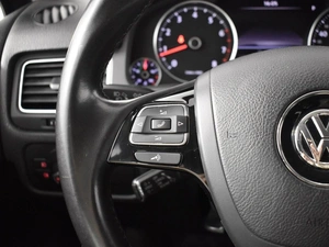 Внедорожник Volkswagen Touareg 2012 года, 2499900 рублей, Казань