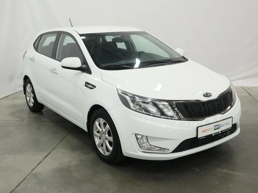 Хэтчбек Kia Rio 2012 года, 1125000 рублей, Курск