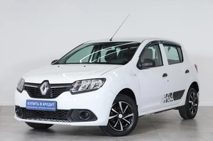 Хетчбэк Renault Sandero 2016 года, 769000 рублей, Новосибирск