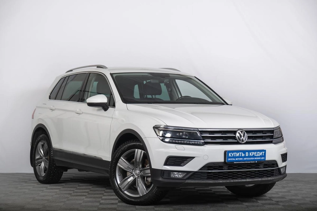 Внедорожник Volkswagen Tiguan 2018 года, 2369000 рублей, Томск