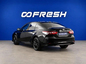 Седан Toyota Camry 2021 года, 2470055 рублей, Москва