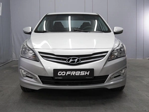 Седан Hyundai Solaris 2016 года, 895000 рублей, Омск