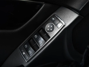 Седан Mercedes-benz C-класс 2011 года, 1399000 рублей, Тюмень