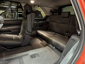 Внедорожник Toyota Sequoia 2023 года, 14497000 рублей, Красноярск