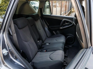 Внедорожник Toyota RAV4 2011 года, 1199000 рублей, Большой Сочи