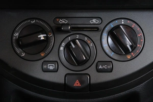 Хетчбэк Nissan Note 2008 года, 639000 рублей, Омск