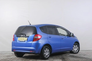 Хетчбэк Honda Fit 2011 года, 899000 рублей, Кемерово