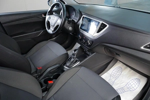 Седан Hyundai Solaris 2017 года, 1359000 рублей, Тюмень