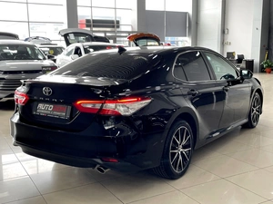 Седан Toyota Camry 2019 года, 2497000 рублей, Солонцы