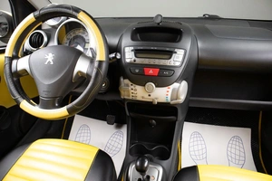 Хетчбэк Peugeot 107 2012 года, 459000 рублей, Оренбург