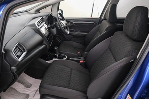 Хетчбэк Honda Fit 2013 года, 1069000 рублей, Красноярск