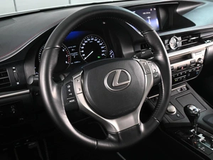 Седан Lexus ES 2015 года, 2299000 рублей, Аксай