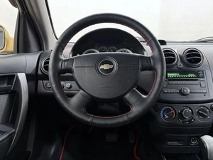 Хетчбэк Chevrolet Aveo 2009 года, 489000 рублей, Орёл
