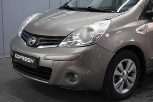 Хетчбэк Nissan Note 2011 года, 780000 рублей, Омск