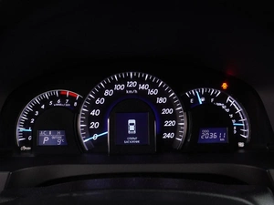 Седан Toyota Camry 2013 года, 1464000 рублей, Воронеж