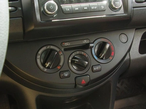 Хетчбэк Nissan Note 2011 года, 779000 рублей, Владимир