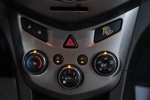Седан Chevrolet Aveo 2012 года, 689000 рублей, Омск