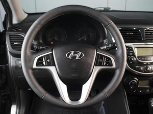 Хетчбэк Hyundai Solaris 2013 года, 980000 рублей, Омск