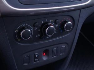 Хетчбэк Renault Sandero Stepway 2015 года, 935000 рублей, Владимир