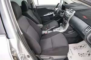 Седан Toyota Corolla 2012 года, 939000 рублей, Красноярск