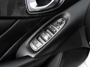 Седан Infiniti Q50 2016 года, 1999000 рублей, Тюмень