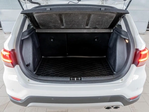 Хетчбэк Kia Rio X-Line 2017 года, 1549000 рублей, Краснодар