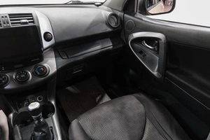 Внедорожник Toyota RAV4 2010 года, 1299000 рублей, Новокузнецк
