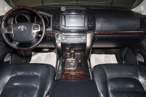 Внедорожник Toyota Land Cruiser 2011 года, 3149000 рублей, Новосибирск