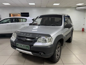Внедорожник Chevrolet Niva 2011 года, 350000 рублей, Ачинск
