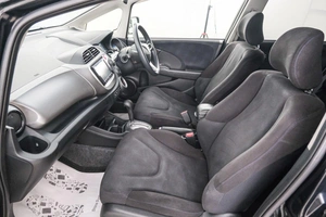 Хетчбэк Honda Fit 2013 года, 899000 рублей, Красноярск