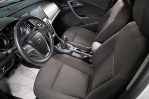 Хетчбэк Opel Astra 2012 года, 599000 рублей, Сургут