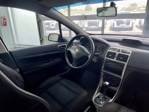 Хетчбэк Peugeot 307 2003 года, 300000 рублей, Красноярск