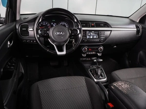 Хетчбэк Kia Rio X-Line 2018 года, 1251000 рублей, Воронеж