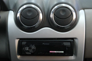 Хетчбэк Renault Sandero 2010 года, 389000 рублей, Омск