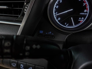 Седан Toyota Camry 2019 года, 2399000 рублей, Воронеж