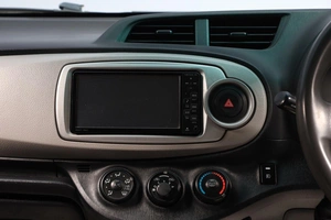 Хетчбэк Toyota Vitz 2011 года, 599000 рублей, Новосибирск