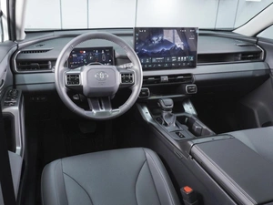 Внедорожник Toyota RAV4 2026 года, 4299000 рублей, Ростов-на-Дону